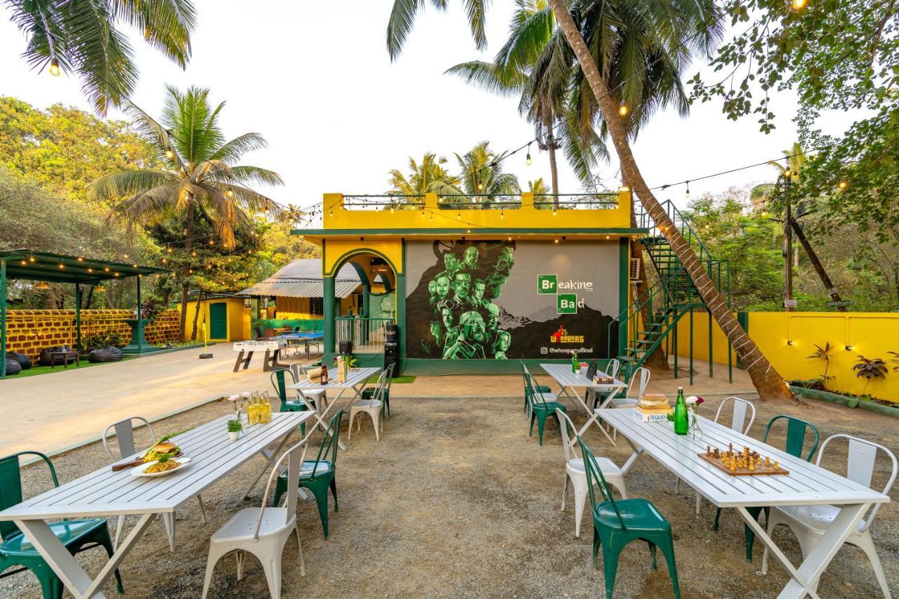 Whoopers Hostel Anjuna, Goa Exterior photo